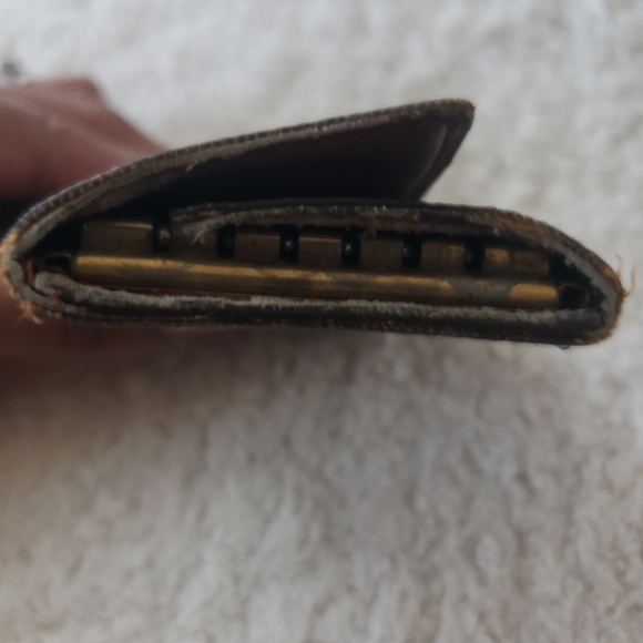 LV monogram keyholder - Picture 9 of 11